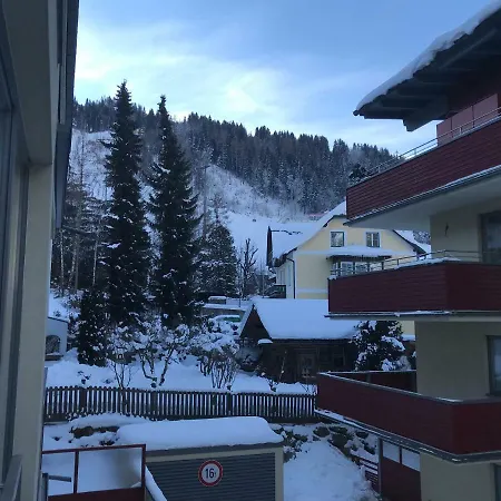 Apartamento In/ Out Planai Augasse B8 *