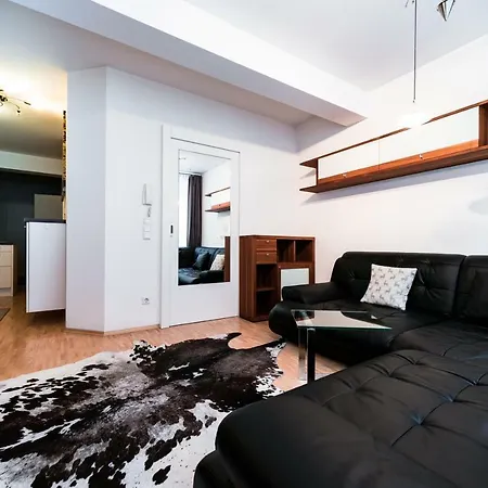 Appartamento In/ Out Planai Augasse B8 *